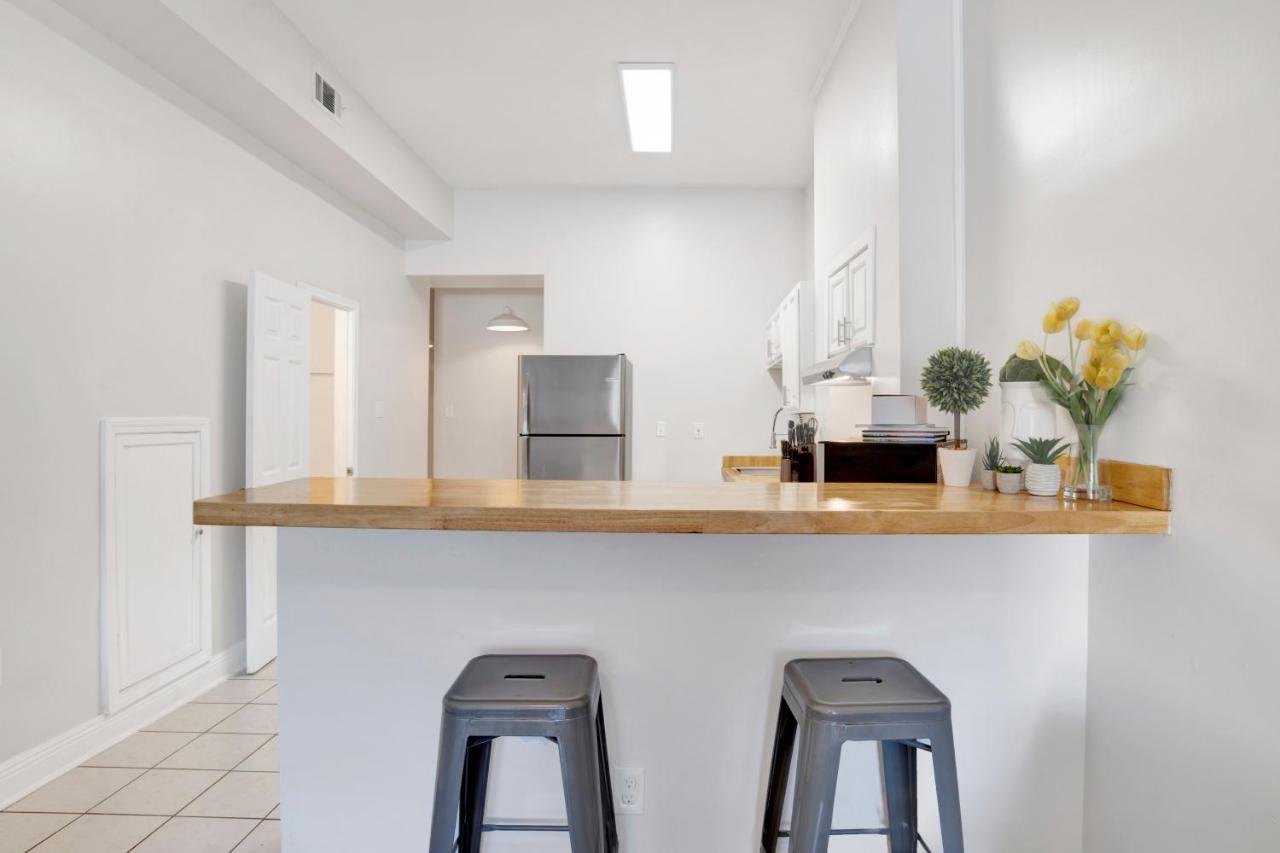 Apartamento Stars On State In The Heart Of Downtown Mobile Exterior foto